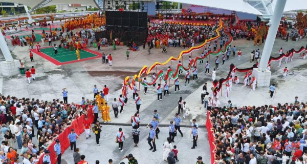 东方财富配资 60支队伍巅峰对决！湖南省乡村龙狮争霸赛在临武圆满落幕